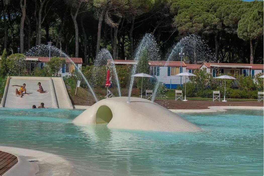 Vacanceselect Mobil Homes - Camping Pineta Sul Mare Camping Village Cesenatico Dış mekan fotoğraf