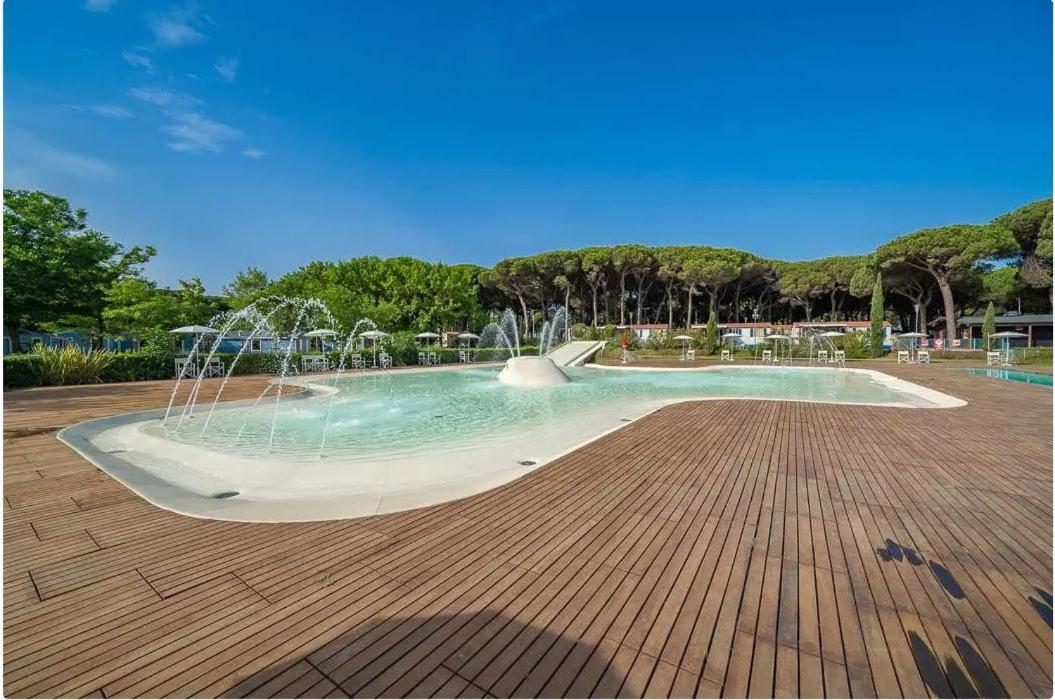 Vacanceselect Mobil Homes - Camping Pineta Sul Mare Camping Village Cesenatico Dış mekan fotoğraf