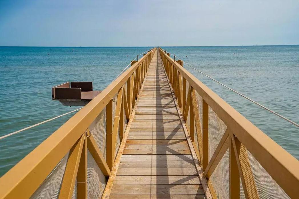 Vacanceselect Mobil Homes - Camping Pineta Sul Mare Camping Village Cesenatico Dış mekan fotoğraf